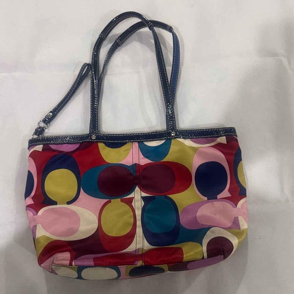 COACH Multicolor Signature C Print Tote with Navy Trim - Picture 2 of 4
